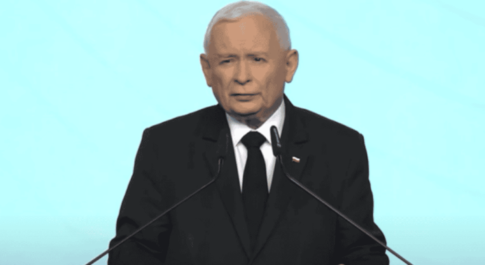 Była 19:45. Nagłe wystąpienie Kaczyńskiego, PiS szykuje „zamach” na rząd